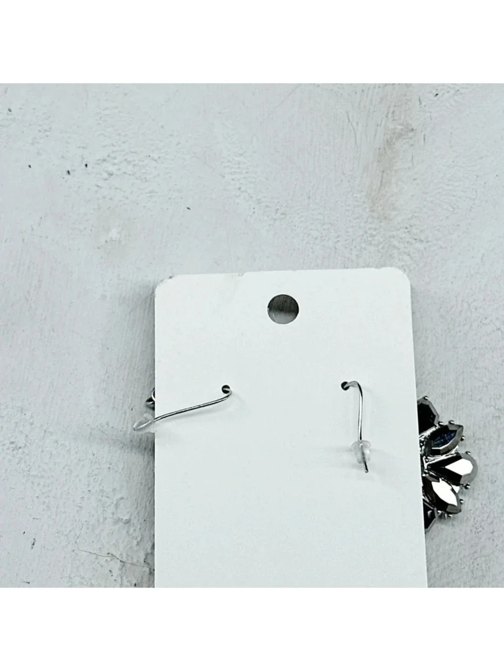 3201. Silvertone Bling Earrings